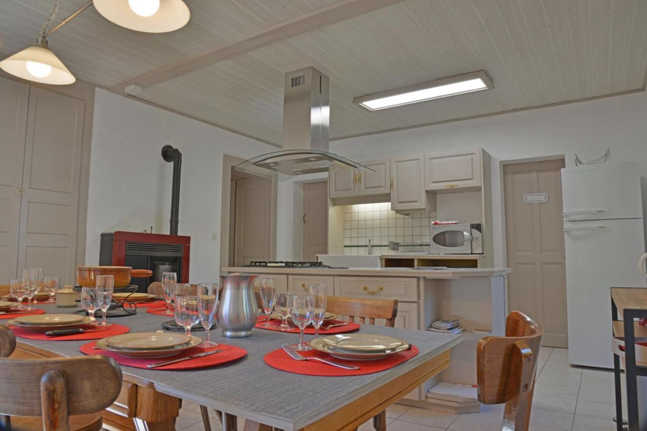 Appartement Dans Chalet 5 Chambres 130 M2 Centre Village 몽트리옹 외부 사진